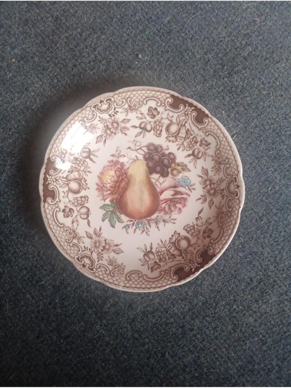 Winsor Ware Johnson Bros. Harvest Fruit Teacup Saucer